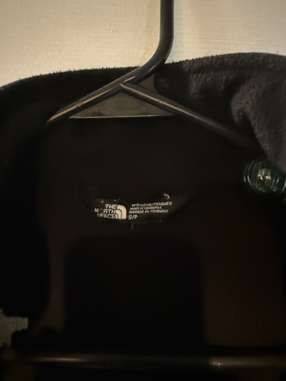 The North Face Women's Black Softshell Utility Jacket - Picture 3 of 3